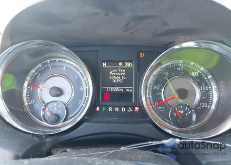 2016 Chrysler Town & Country Touring из США, поврежденный, VIN 2C4RC1BG5GR215114